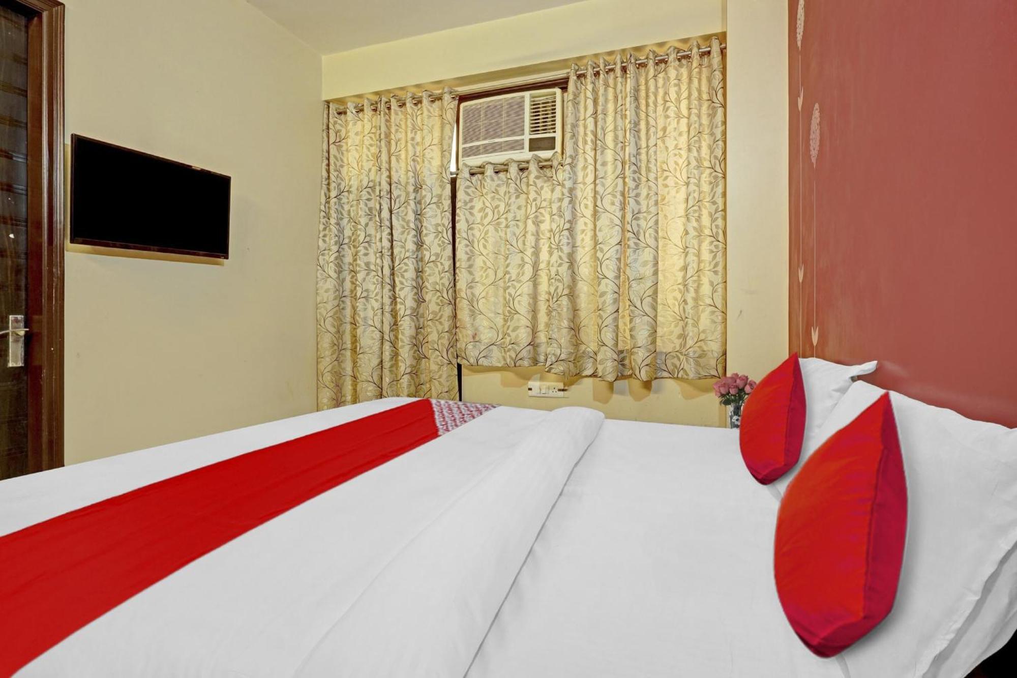 Hotel O A.K Palace New Delhi Extérieur photo
